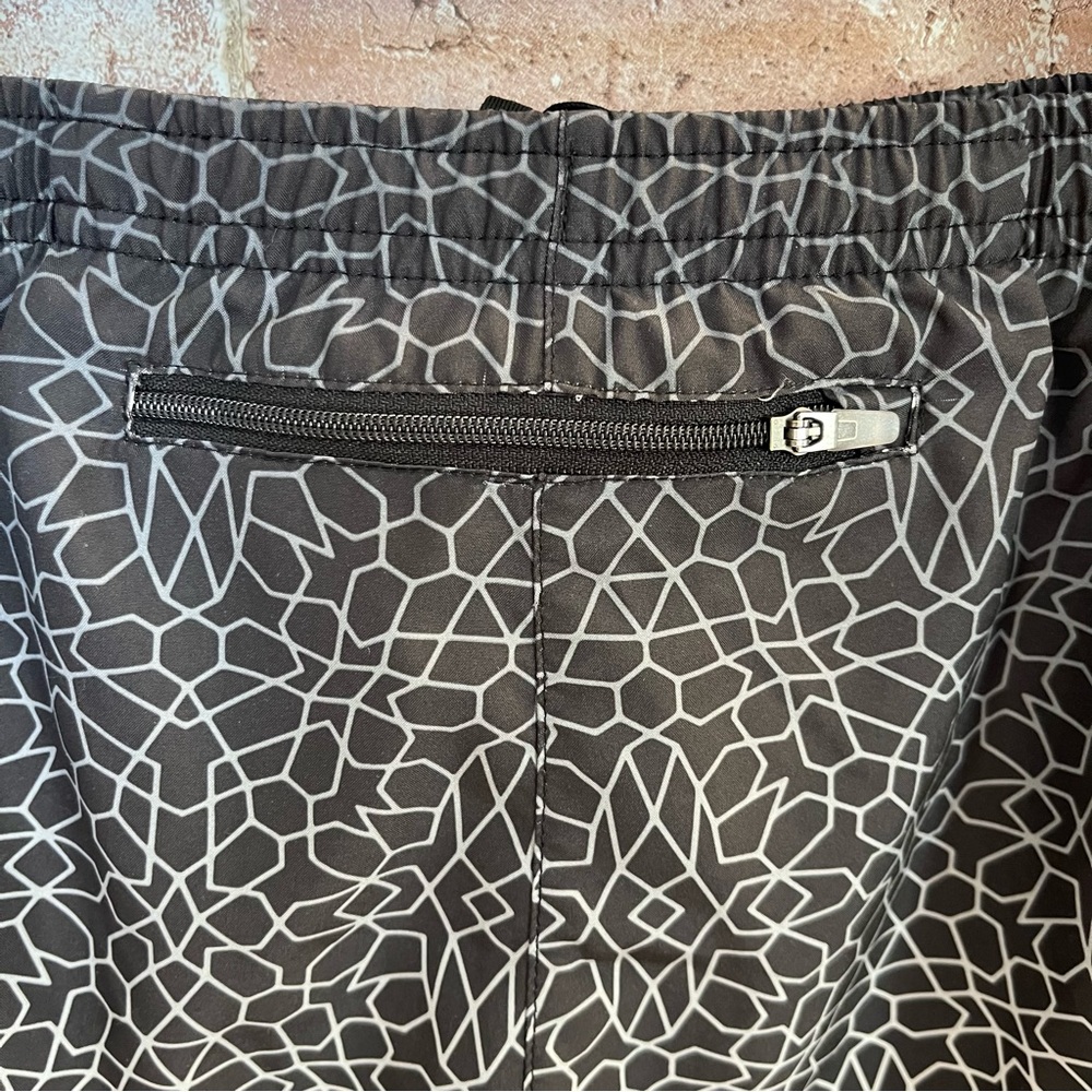Nike Dri-fit Athletic Running Shorts Black White | Zip Pocket | Women’s … - Picture 3 of 13